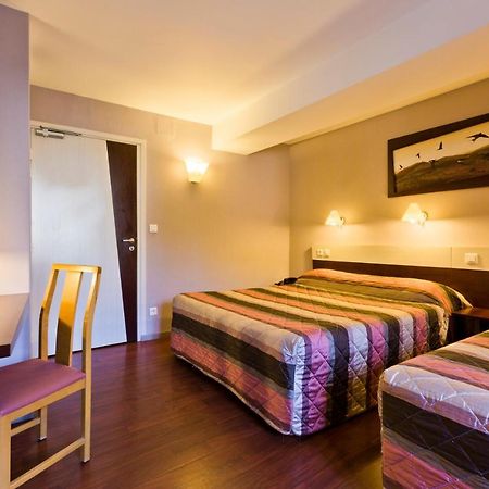 Les Hirondelles Hotel Orcines Kültér fotó