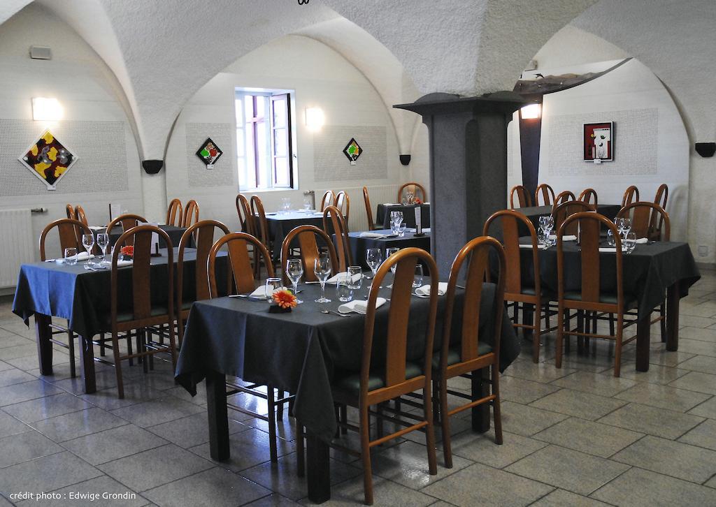 Les Hirondelles Hotel Orcines Kültér fotó