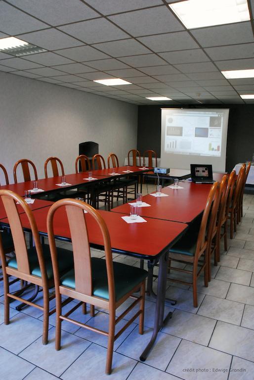 Les Hirondelles Hotel Orcines Kültér fotó