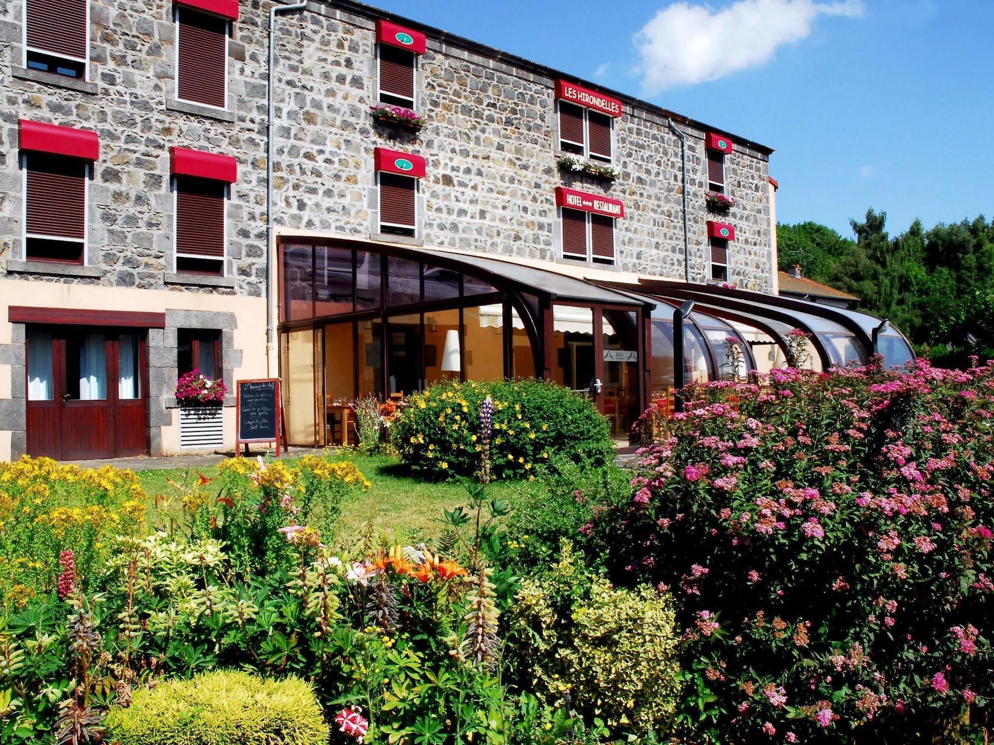 Les Hirondelles Hotel Orcines Kültér fotó