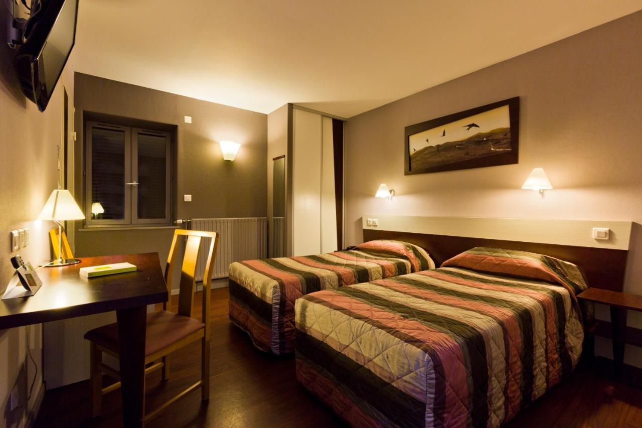 Les Hirondelles Hotel Orcines Kültér fotó